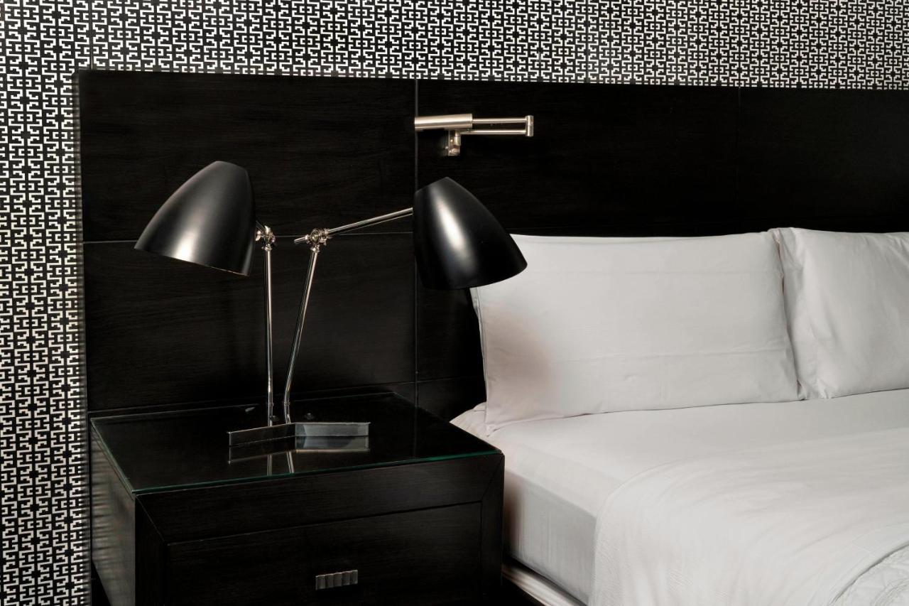 Superior Suite, 1 Bedroom Suite, 1 King, Sofa bed, City view,1404799715:JPEG