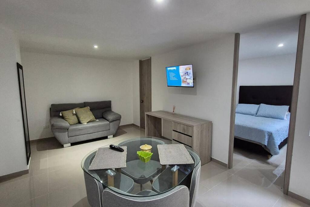 Prestige King Suite with View and Club Access