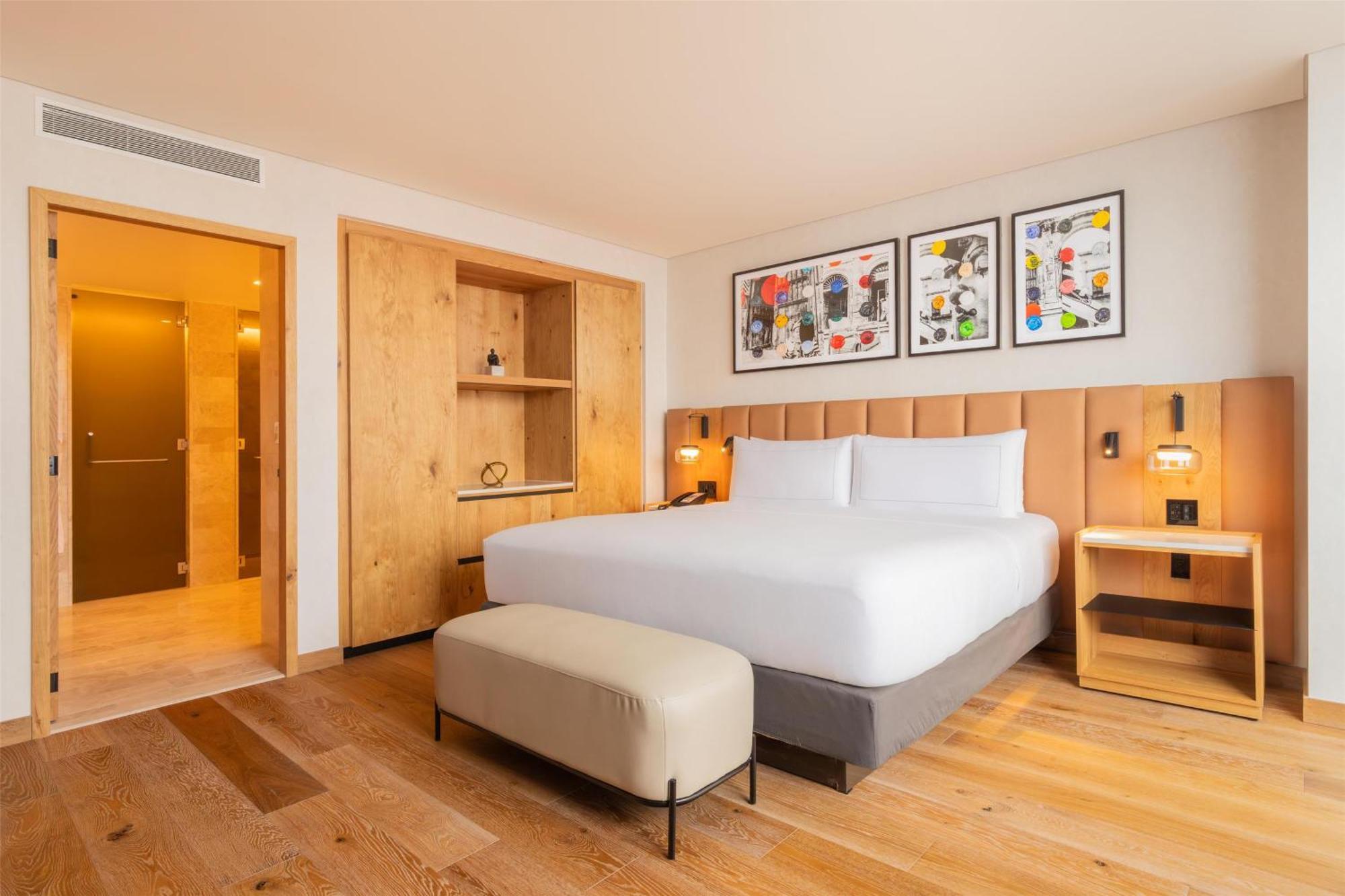 King Suite
