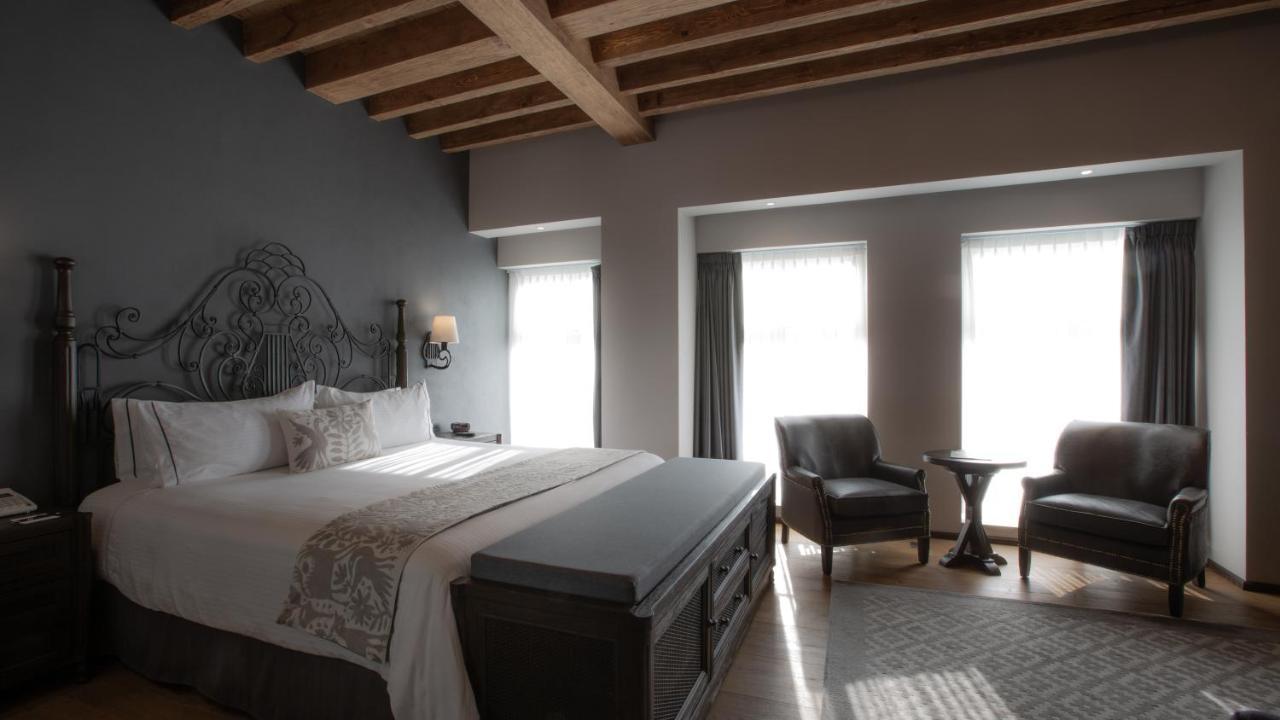Junior Suite with City View
