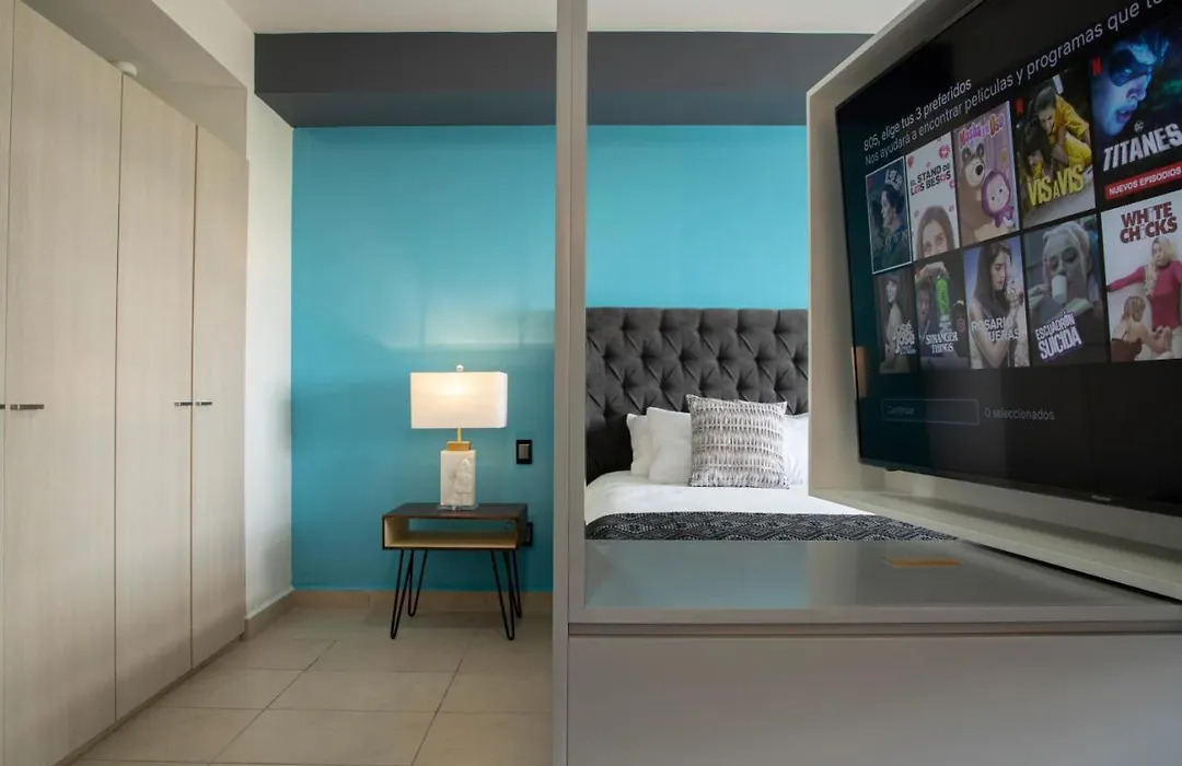 Downtown Boutique Apartment With View To The Park 805-1