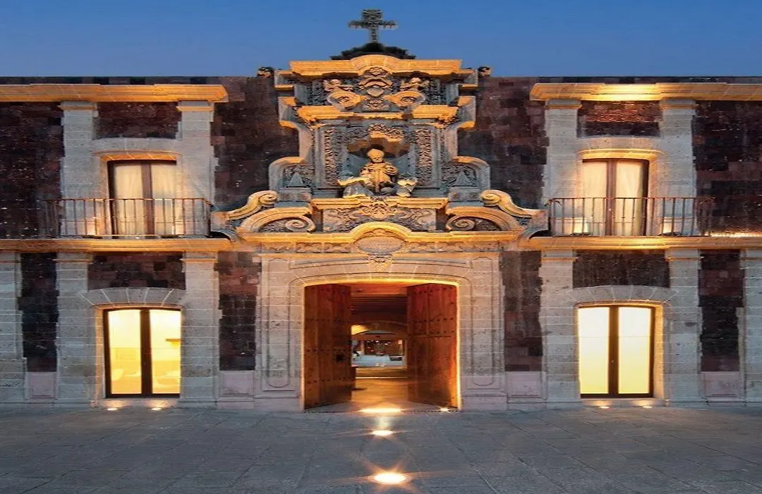 Hotel De Cortes-1